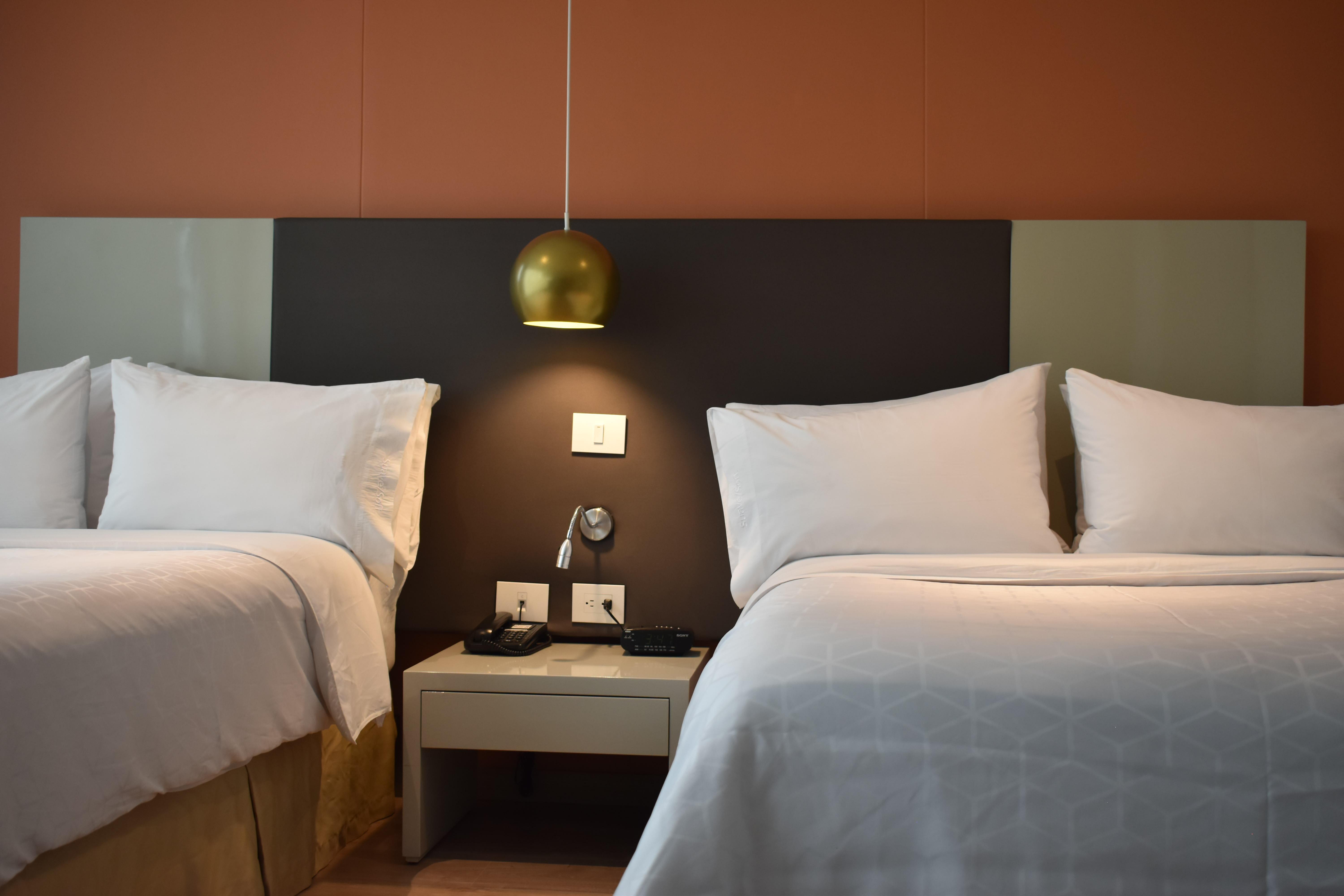 Hotel Holiday Inn Express & Suites Medellin By Ihg Екстер'єр фото