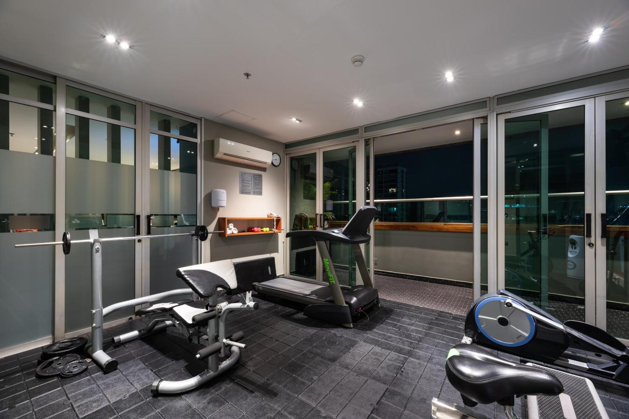 Hotel Holiday Inn Express & Suites Medellin By Ihg Екстер'єр фото